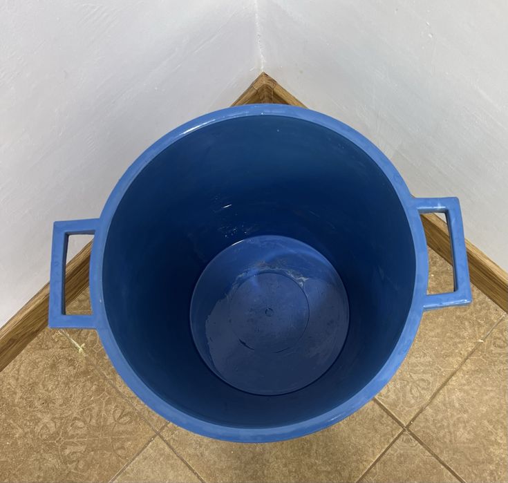 Пластиковый посуда. 35 литр