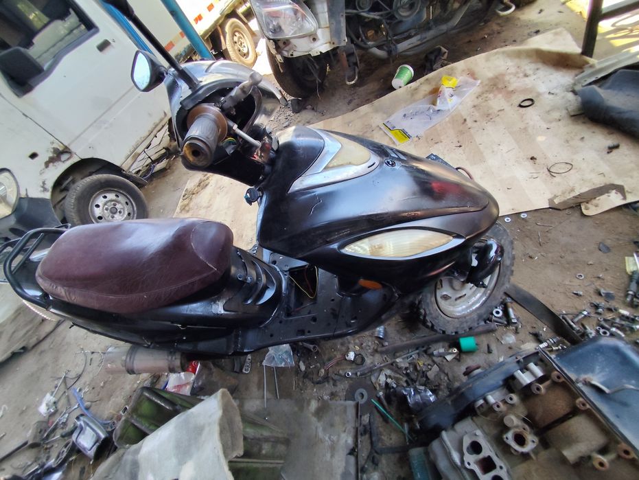 Срочно! Продам мопед Yadea 80 кубов