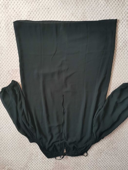 Rochie cu umerii goi