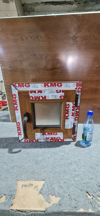 Geam termopan mic 28x47 sau 40x40 profil alb sau maro