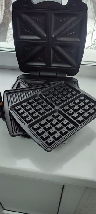 Продам мультипекарь Redmond