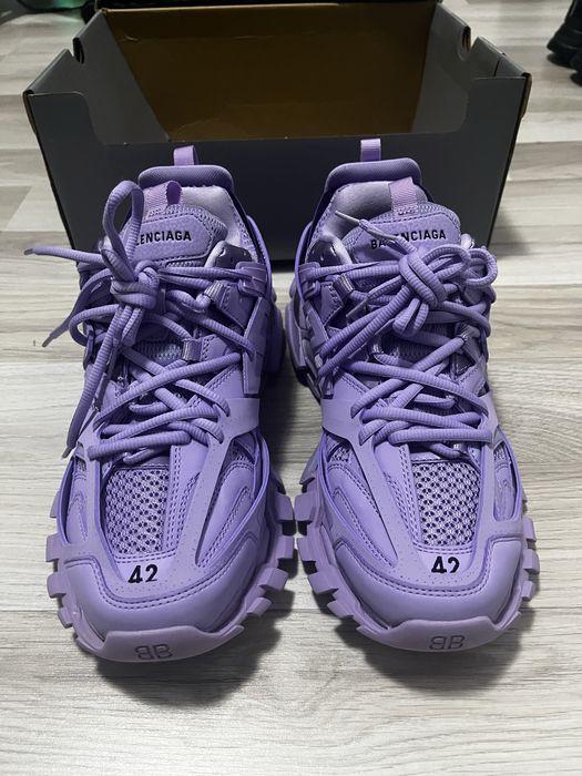 Balenciaga track