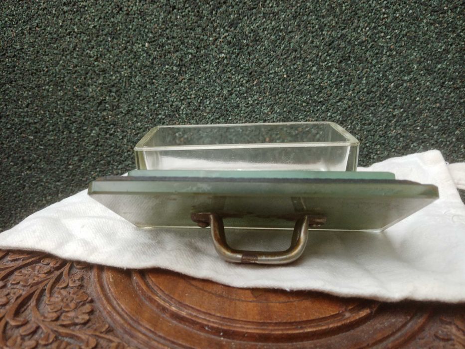 Антикварна стъкленица за стерилни материали. Ретро медицинско стъклено