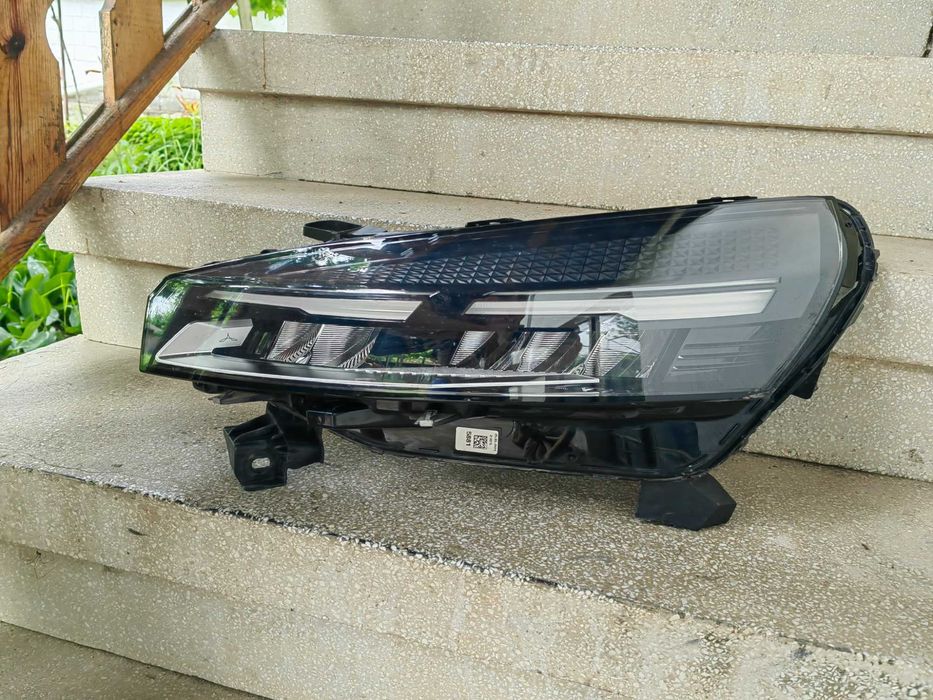 Фар Renault Clio 5 Face LED ляв / Фар Рено Клио 24г. Оринален