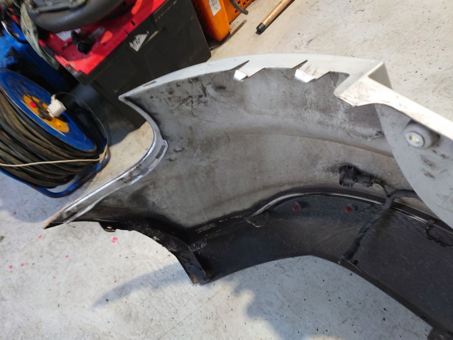 Bara spate Ford Focus 3 hatchback model cu senzori parcare