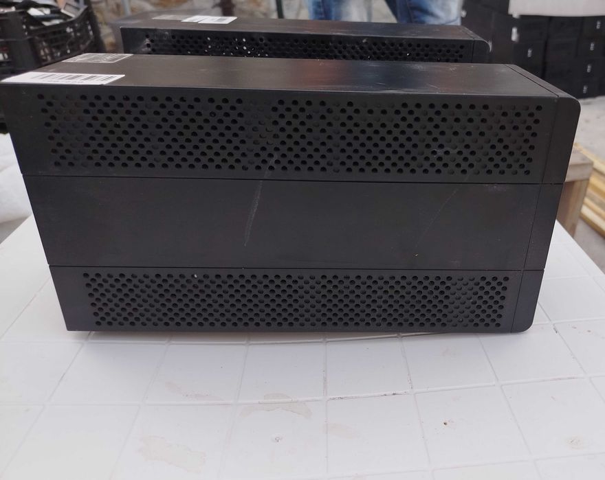 Продавам работещи UPS Eaton
