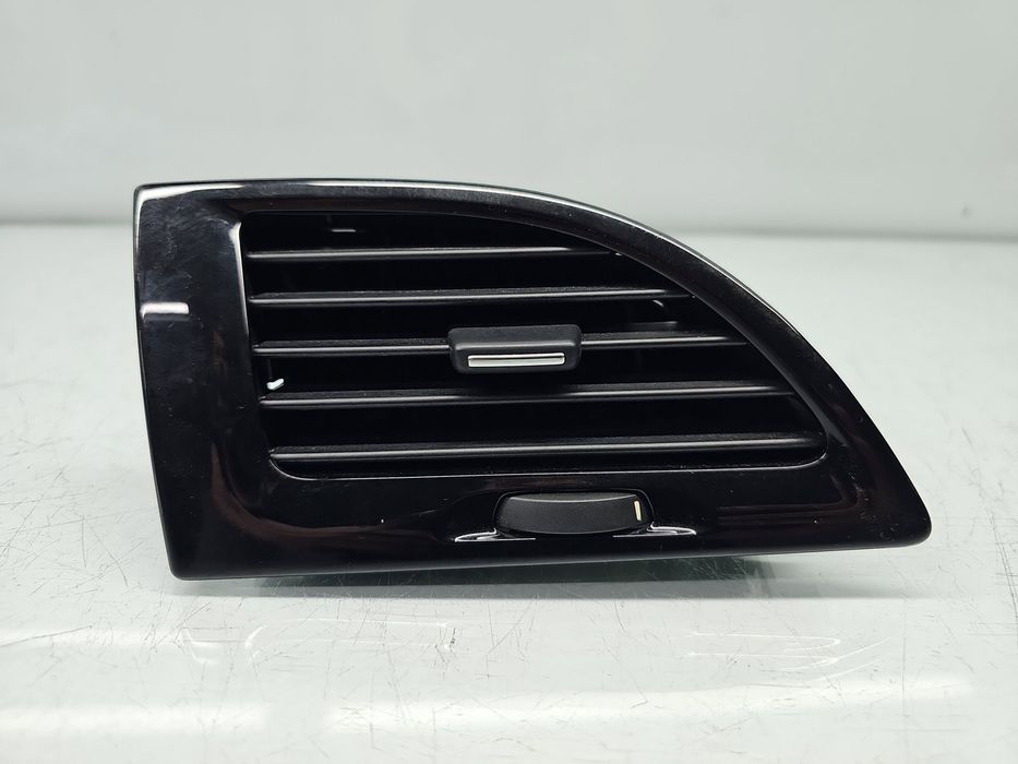 Grila aerisire stanga Renault Megane 3 [Fabr 2008-2015] 687618845R
