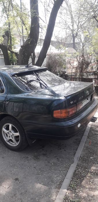 Продам козырек на камри