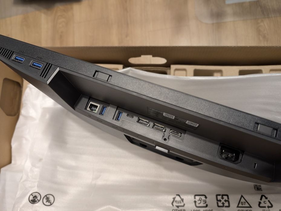 Monitor LED IPS Dell P2422HE 23.8", Full HD (1920x1080)