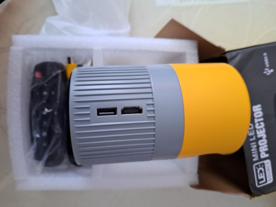 МИНИ проектор  Pro HS