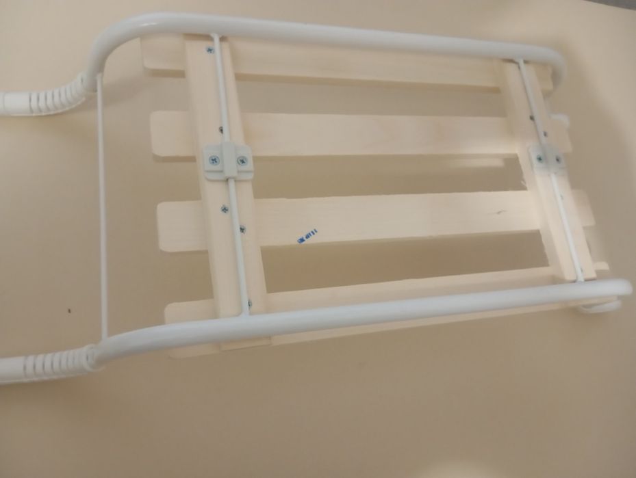 Сиденье для ванной.