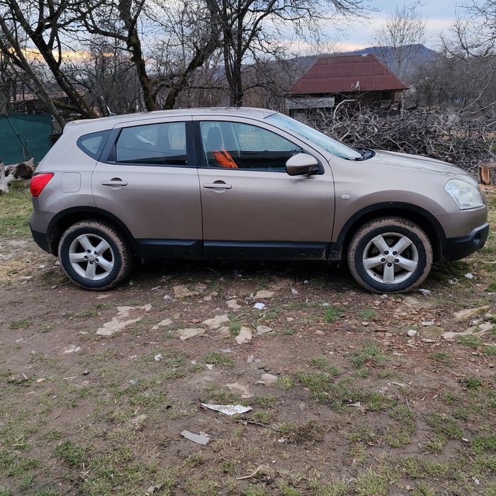 Nissan Qashqai j10 an 20084x4 la buton
