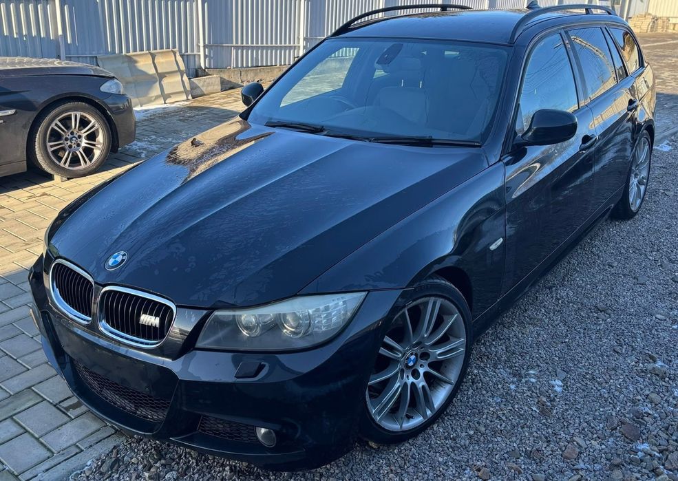 Dezmembrez BMW 320d LCI an 2009 N47 2.0d 177 cp,Recaro incalzit,xenon