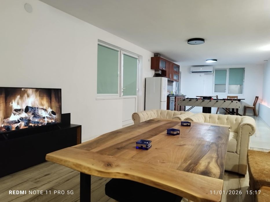 Дава се под наем Къща в Разград, Варош - 240 кв.м за 348.84 € - Снимка #1