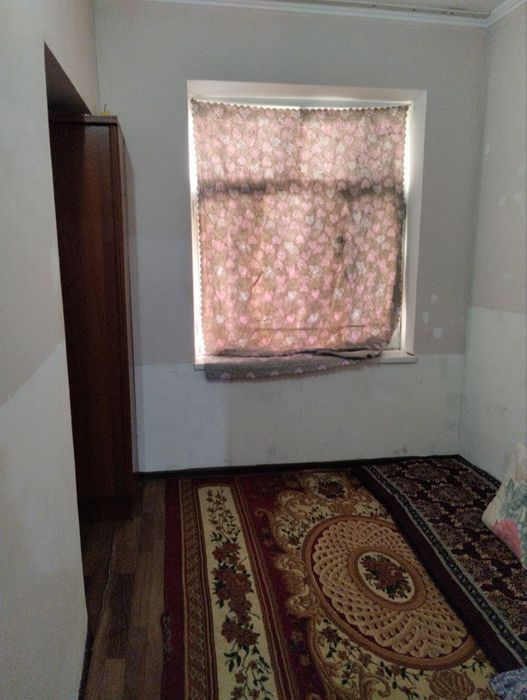 Sergeli stroitilda 12 metro bekatda 2 xonali uyimni ijaraga beraman.