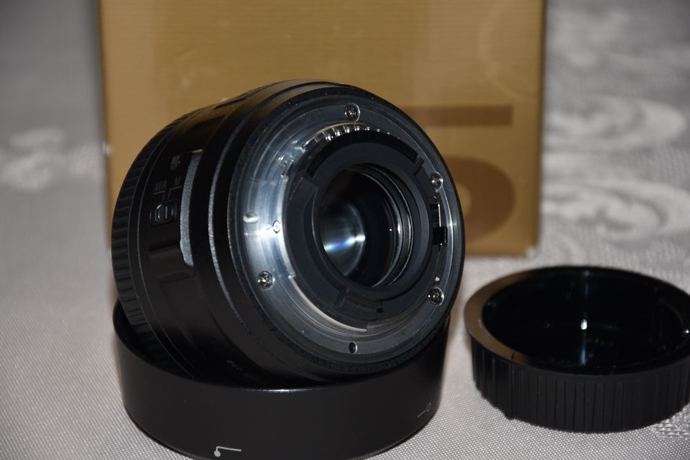 AF-S  NIKON 35mm F/1.8G DX