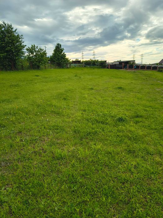 Vând teren intravilan in Hudum