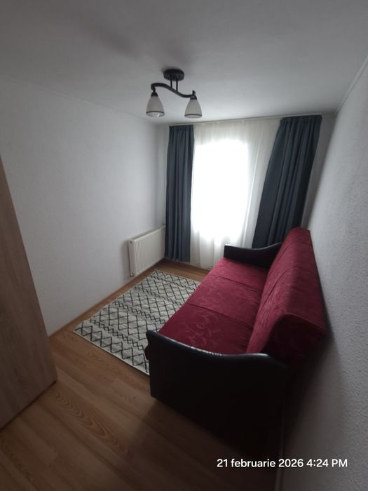 Inchiriez apartament 3 camere