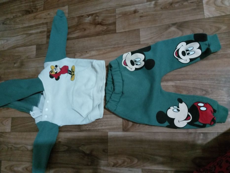 Продам детский костюм