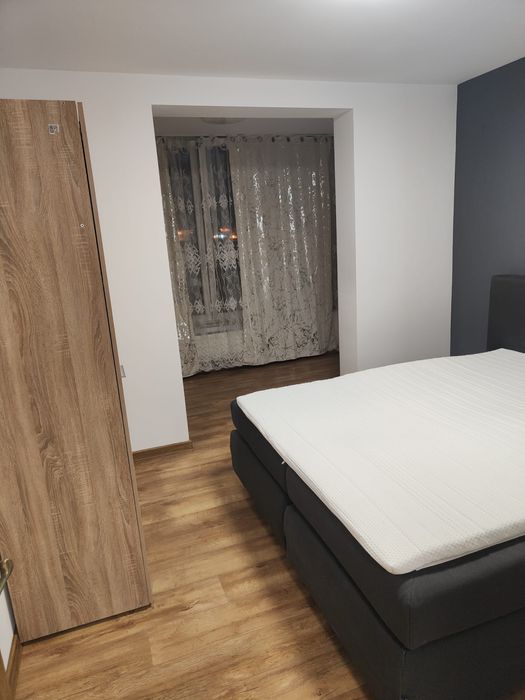 Apartament de inchiriat 3camere| loc de parcare |zona cofetăria Darcos