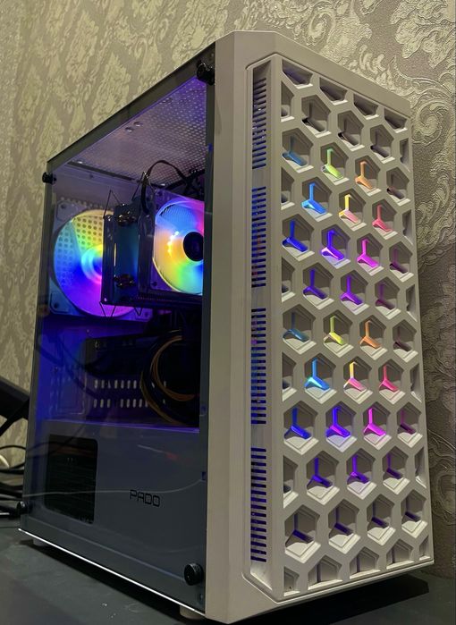 Игровой компьютер комплектом