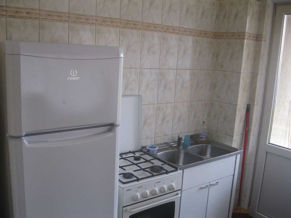 vand ap. 4 camere et. 1 Rogerius