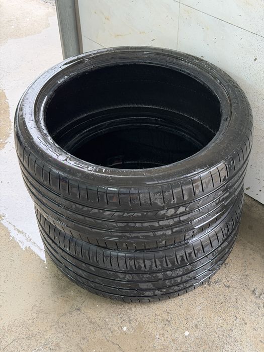 235/40/19 Hankook пара летние шины