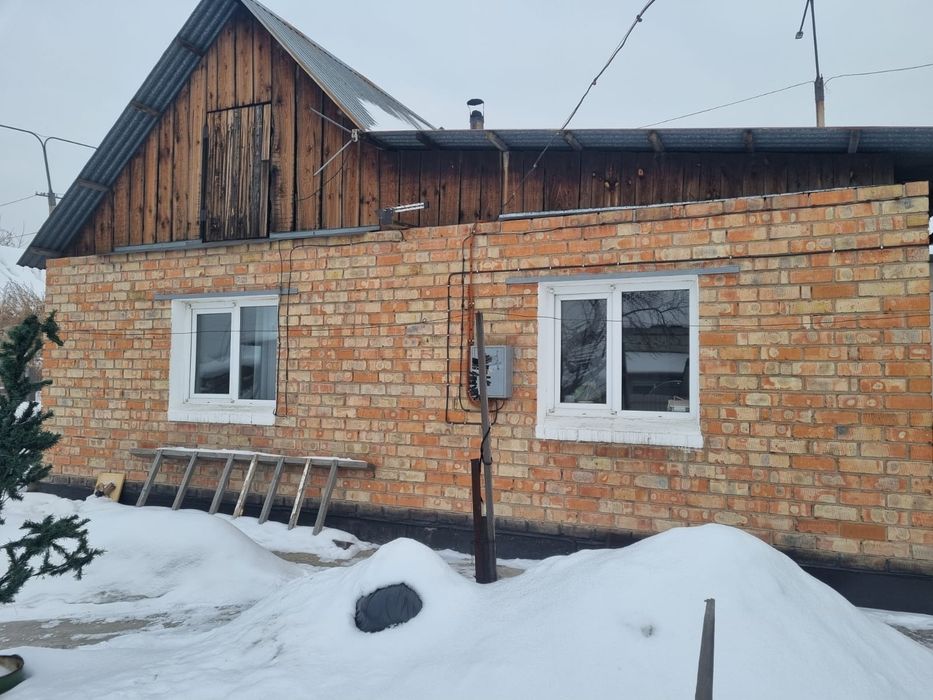 Частный дом,  теплый, относительно новый.  2012 г.