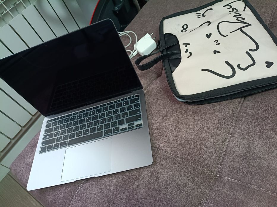 МакБук - ноутбук