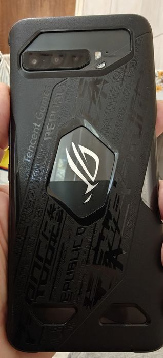 Asus Rog Phone 3 , în perfectă stare