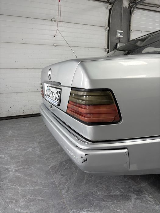 Мерседес w124 е200