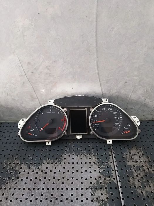 Ceasuri bord diesel audi a6 c6 4f Anglia 4f0920982t