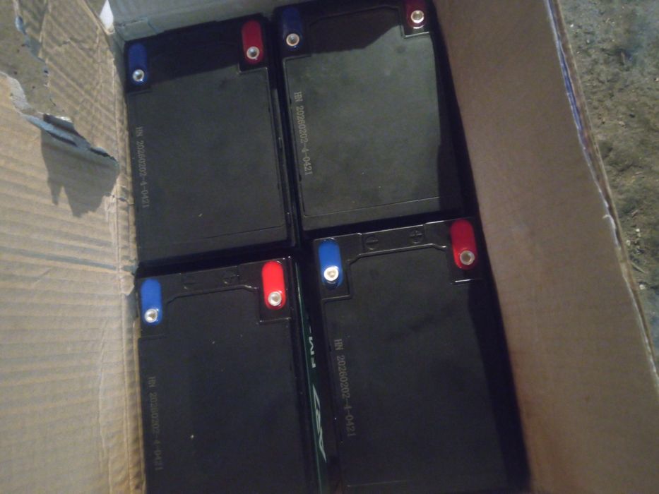 Продаю новые акомуляторы на велосипед