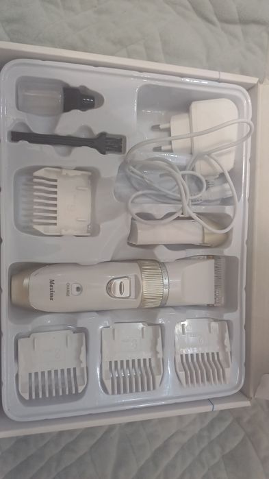 Машинка в коробке