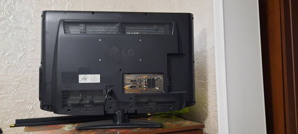 Продаётся телик LG 32рая диагональ 81см
