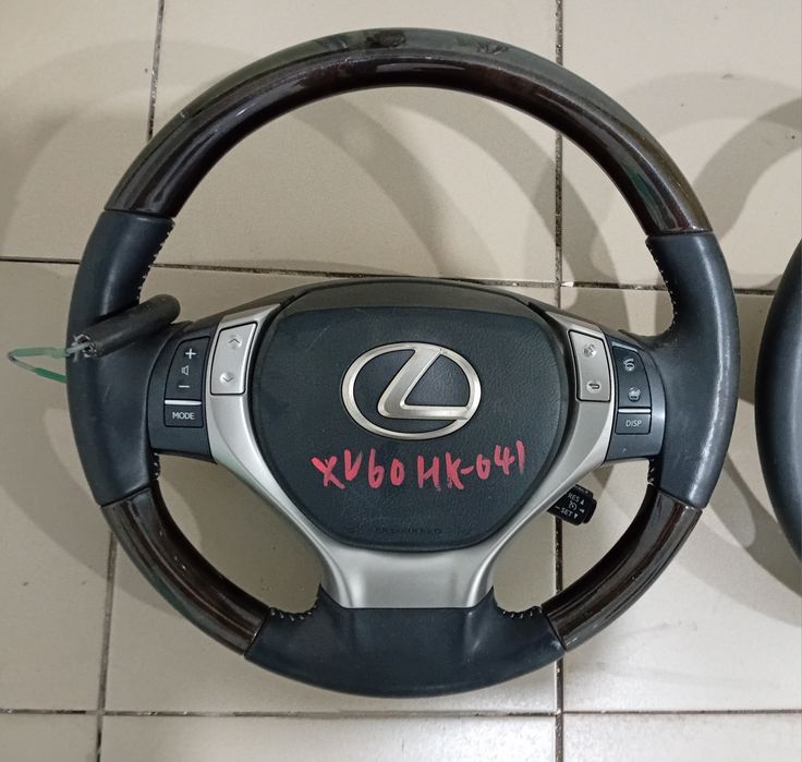 Мультируль Lexus GS350