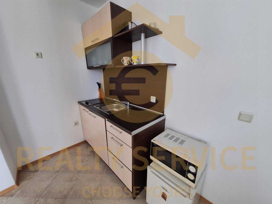 Продава се Двустаен апартамент в к.к. Слънчев бряг - 75 кв.м за 1000 €/кв.м - Снимка #2