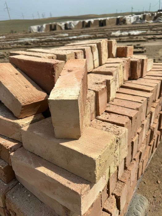 Кирпич жженый красны