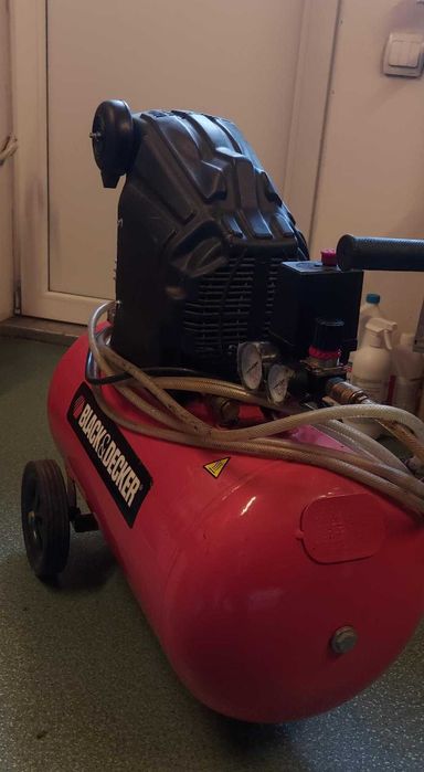 Compresor Black&Decker BD 50 litri   230V   210 litri min