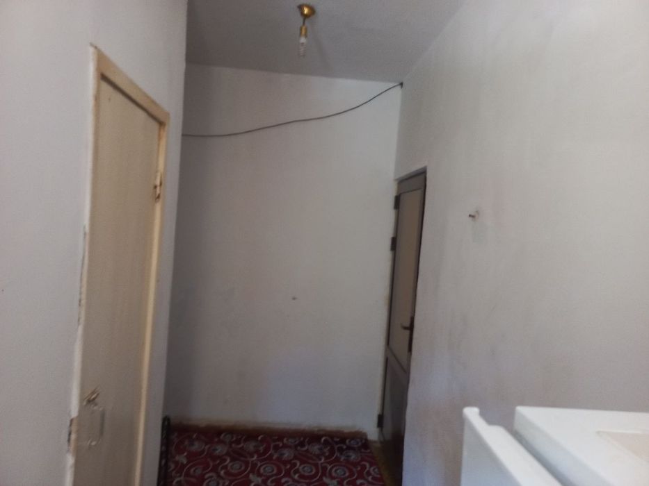 Maktab va boxcha unverset yaqin joyda joylashgan.