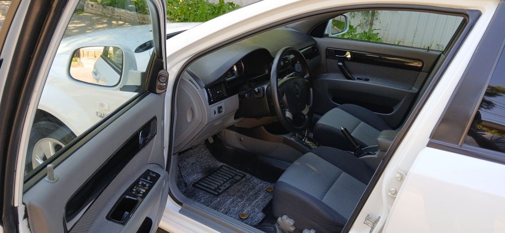 Chevrolet Lacetti Gentra 2016yil avtomat