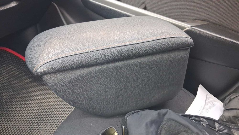 Продам подлокотник