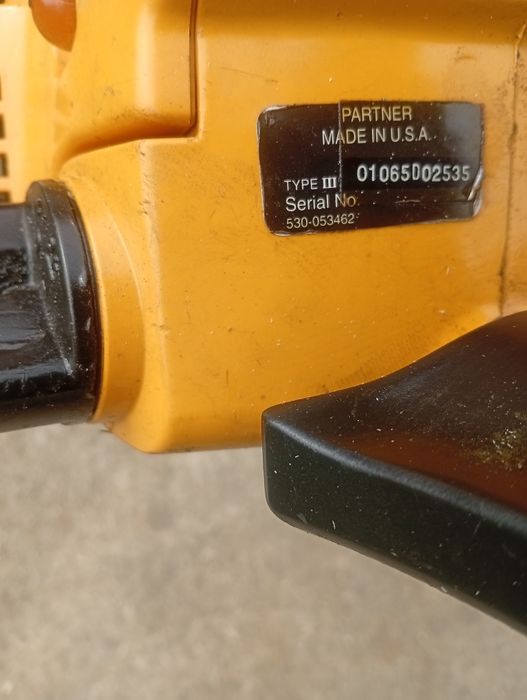 Drujba Partner 351  SUA sub licența Husqvarna (echivalent Husqvarna 236,240)