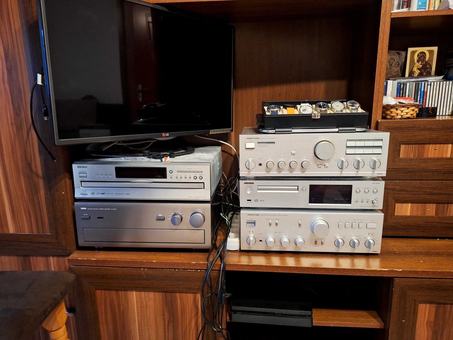 Amplificator Onkyo Integra A8450 ,sunet de excepție Impecabil