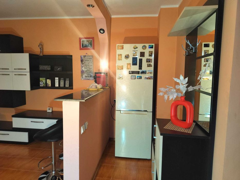 Apartament 3 Camere - Decomandat Complet Utilat, Mobilat