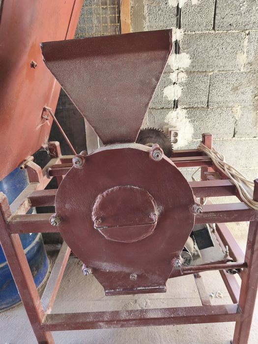 Moară cu ciocanele și Circular