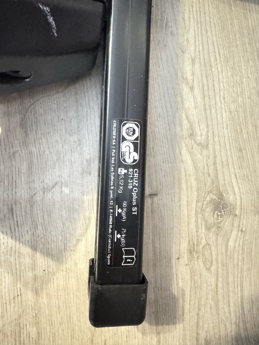 Bare transversale Toyota Avensis 2004