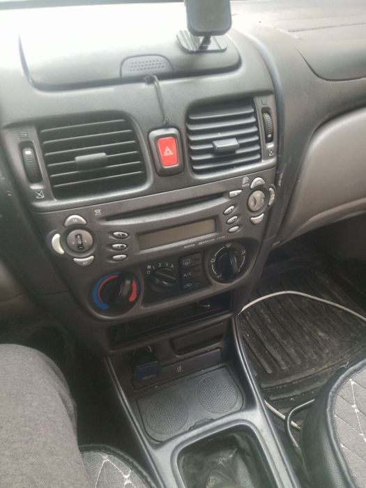 Ниссан Альмера хэтчбек