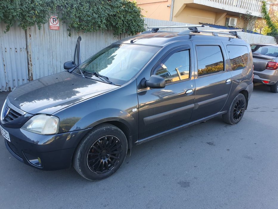 Dacia logan MCV laureat