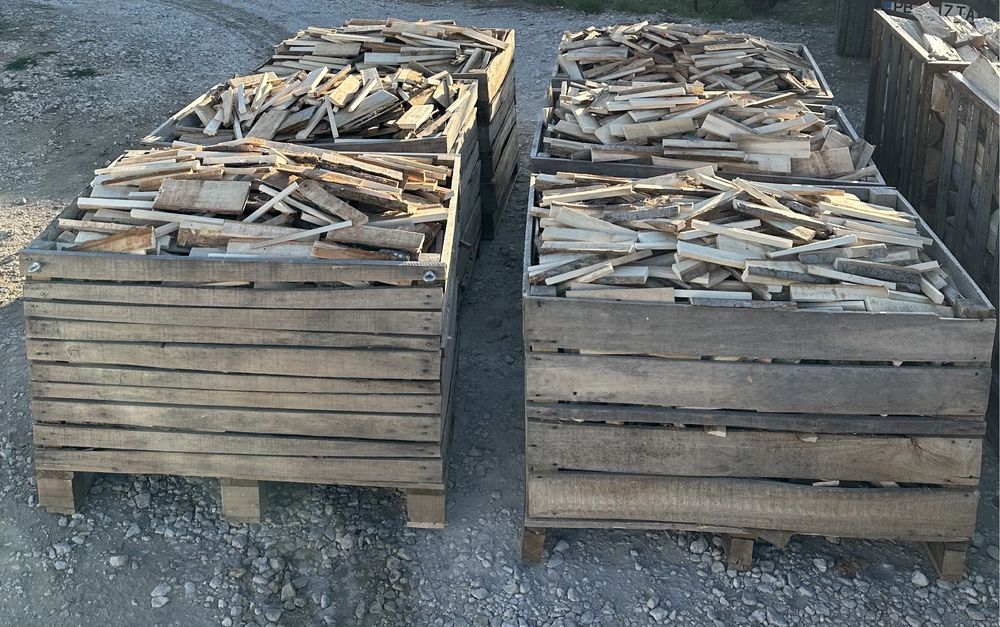 Изрезки и дърва за огрев